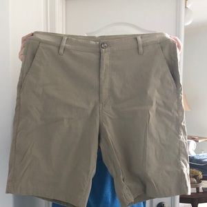 Eddie Bauer khaki shorts Sz 36